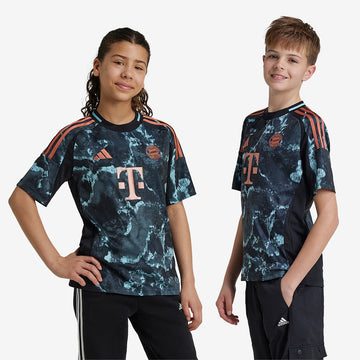 Conjunto Infantil Bayern de Múnich 2024/25 II Fan